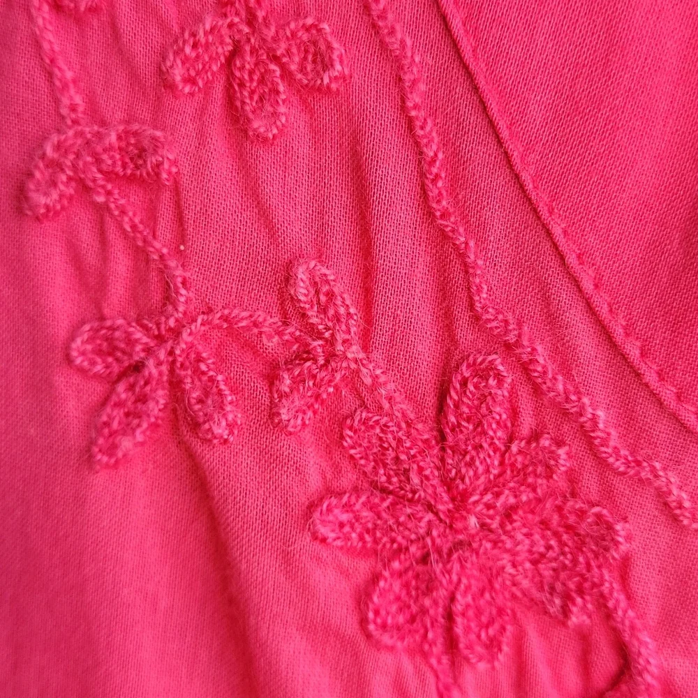 Liz Lange 100% Cotton Embroidered Maternity Top